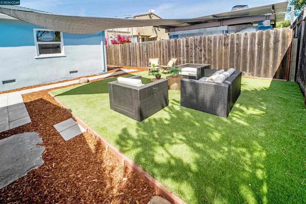 630 27Th St Richmond, CA 94804