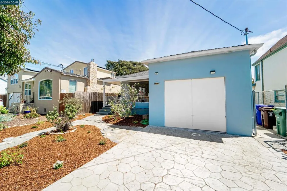 630 27Th St Richmond, CA 94804