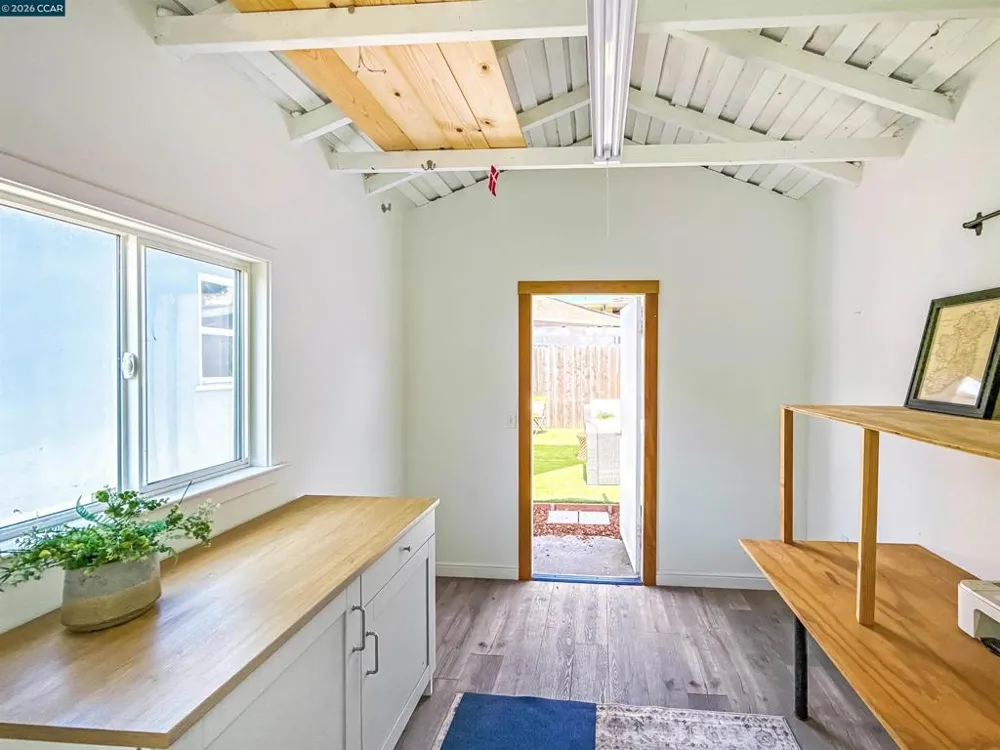 630 27Th St Richmond, CA 94804