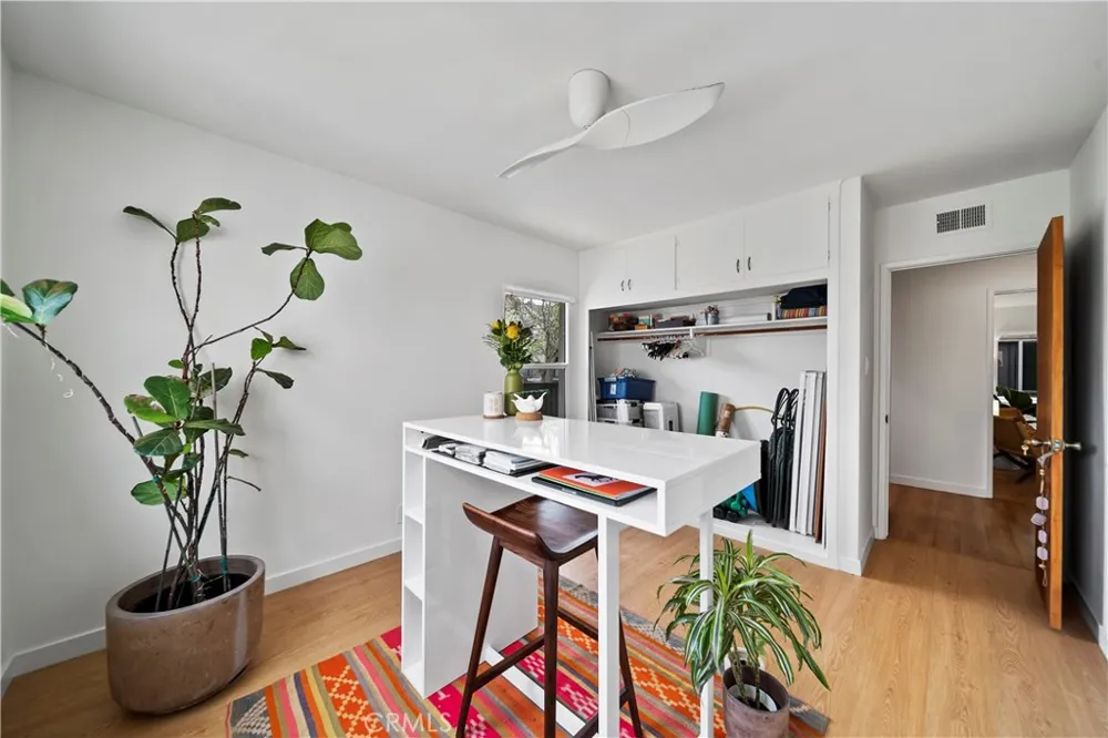 311 Cherry Avenue #2 Long Beach, CA 90802