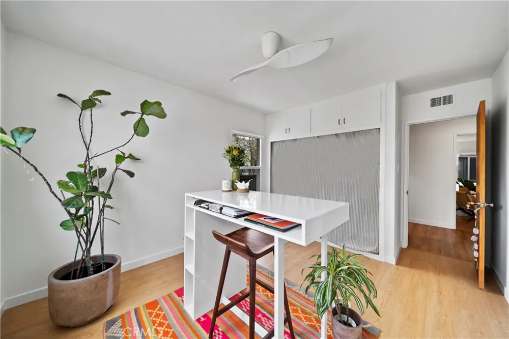 311 Cherry Avenue #2 Long Beach, CA 90802