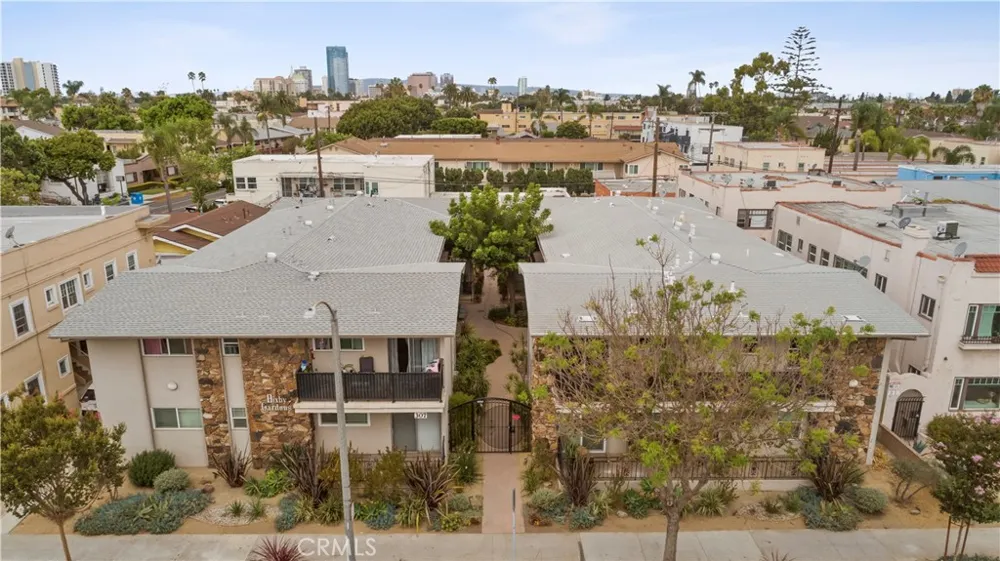 311 Cherry Avenue #2 Long Beach, CA 90802