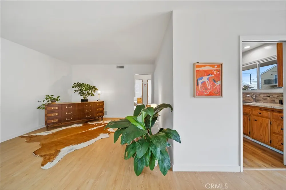 311 Cherry Avenue #2 Long Beach, CA 90802