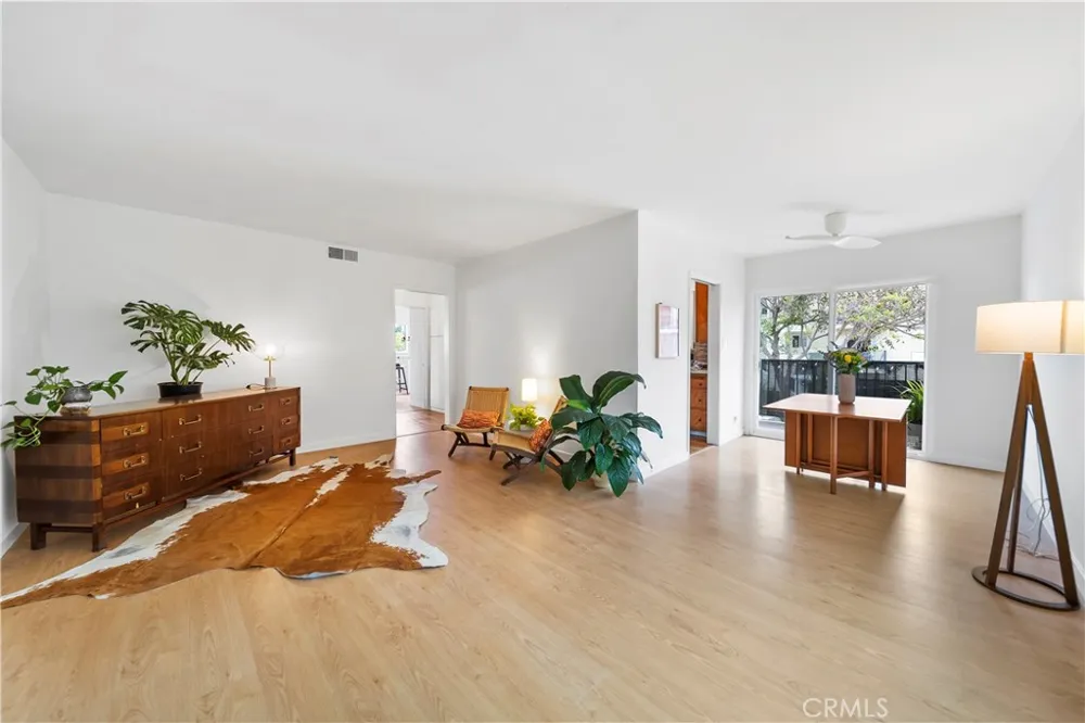 311 Cherry Avenue #2 Long Beach, CA 90802
