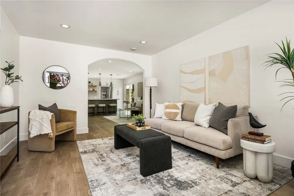 20031 Shorewood Circle Huntington Beach, CA 92646