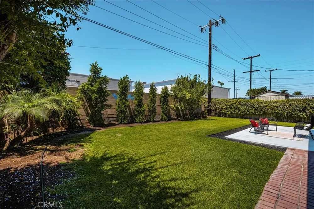 20031 Shorewood Circle Huntington Beach, CA 92646