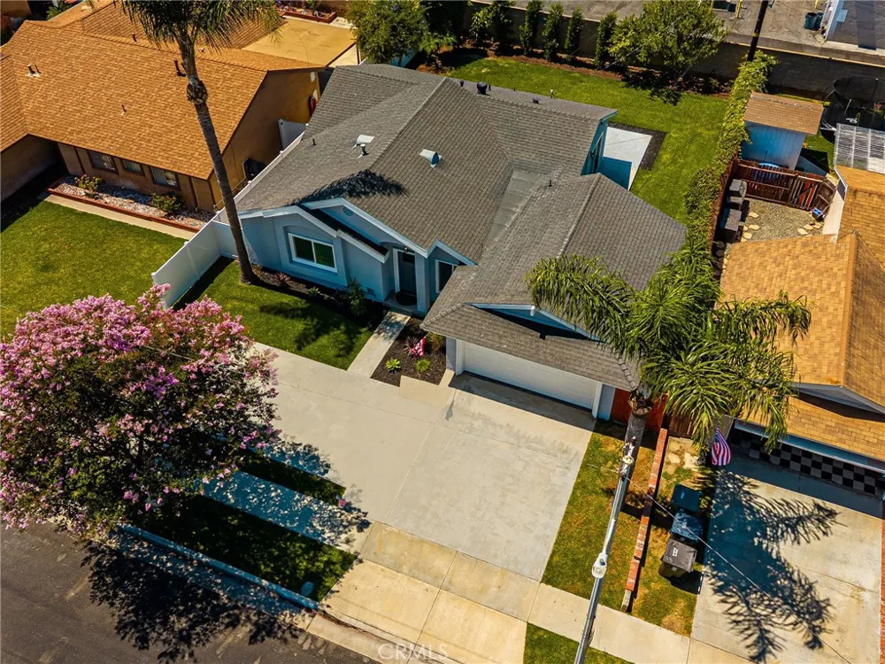 20031 Shorewood Circle Huntington Beach, CA 92646
