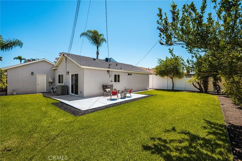 20031 Shorewood Circle Huntington Beach, CA 92646