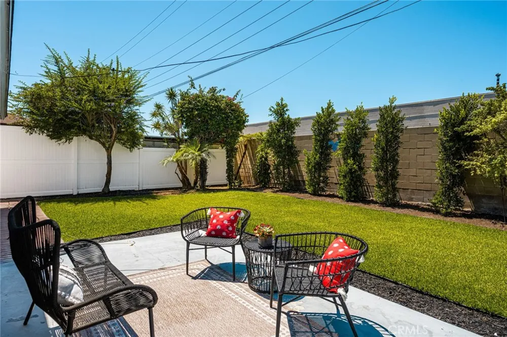 20031 Shorewood Circle Huntington Beach, CA 92646