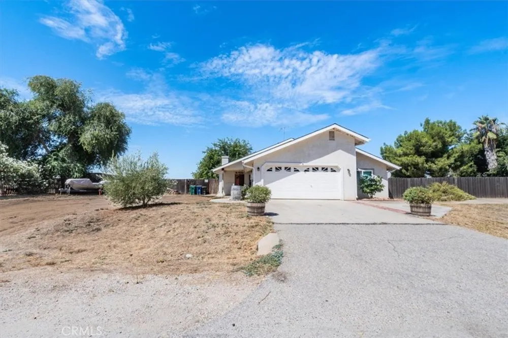 140 Mesa Grande Shandon, CA 93461