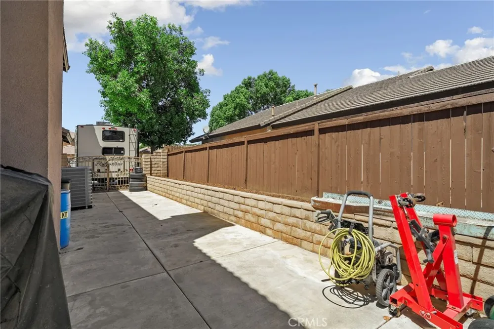 972 Creston Beaumont, CA 92223