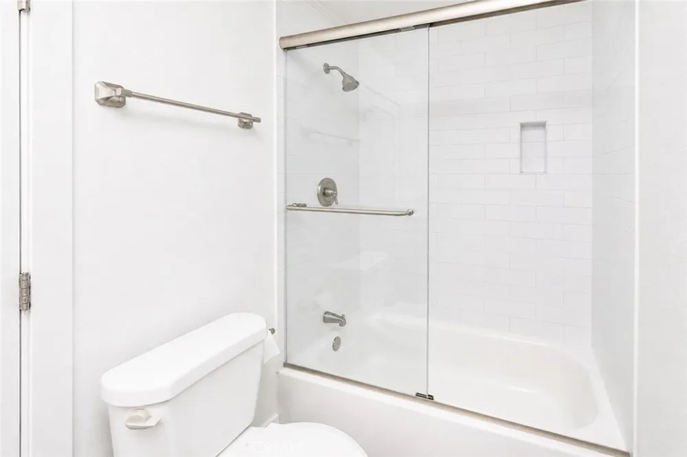 11138 Aqua Vista ST #19 Studio City, CA 91602