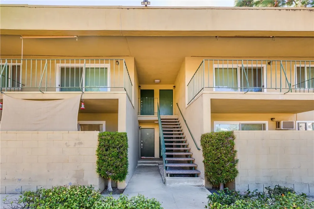 11138 Aqua Vista ST #19 Studio City, CA 91602
