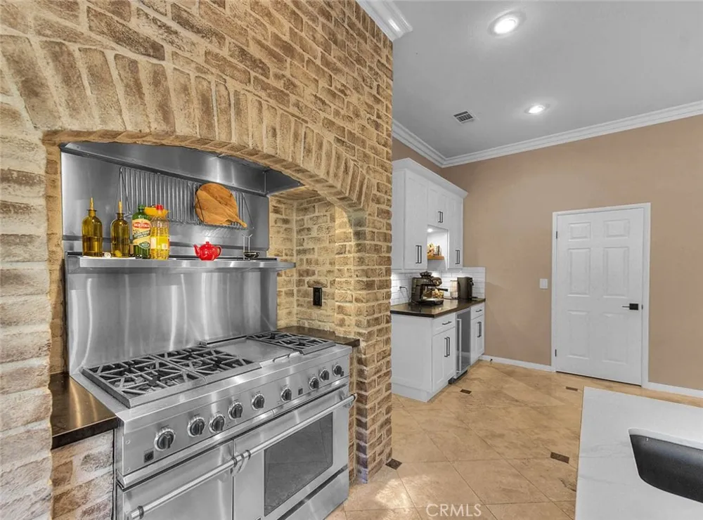 13385 Canyon Heights Yucaipa, CA 92399