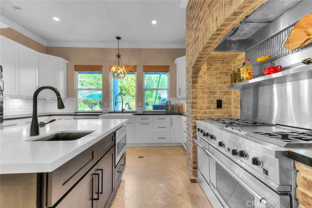13385 Canyon Heights Yucaipa, CA 92399