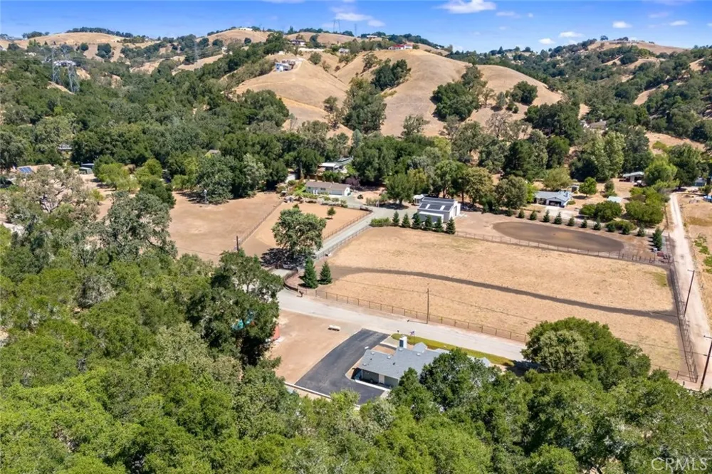 13505 Santa Lucia Atascadero, CA 93422