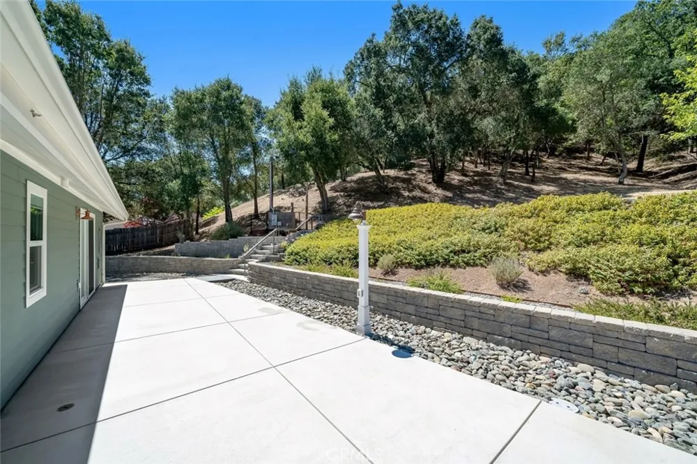 13505 Santa Lucia Atascadero, CA 93422