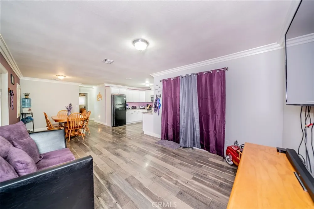 501 Glenn Place Ontario, CA 91764