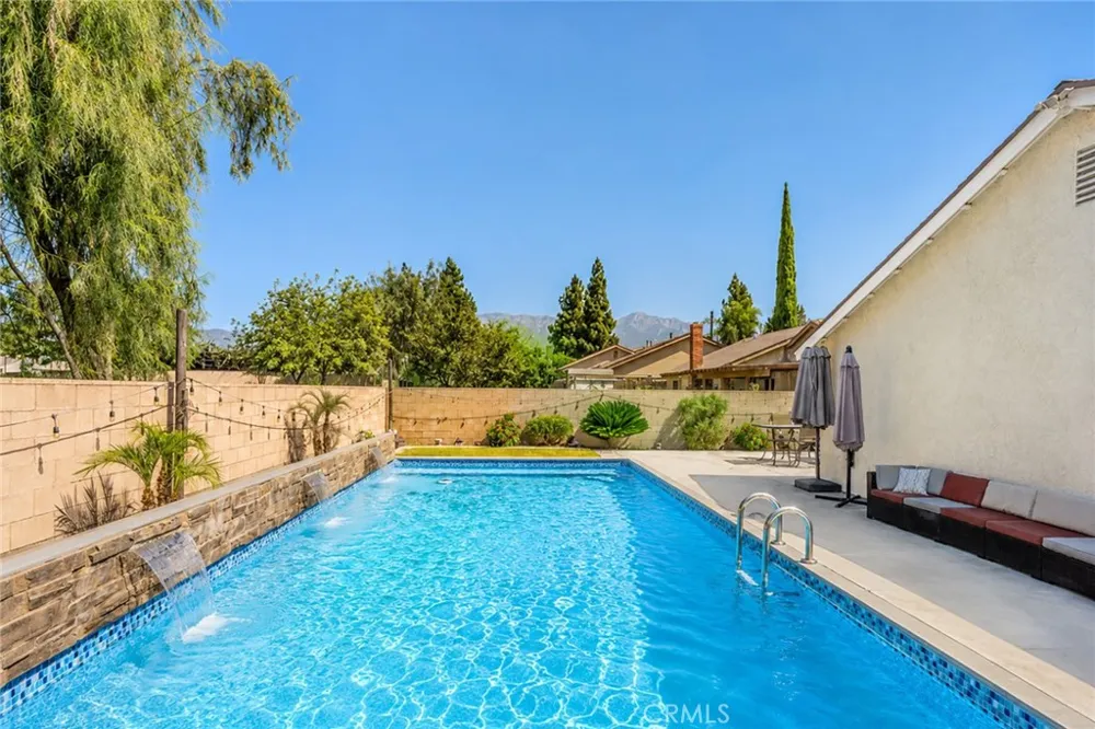 501 Glenn Place Ontario, CA 91764