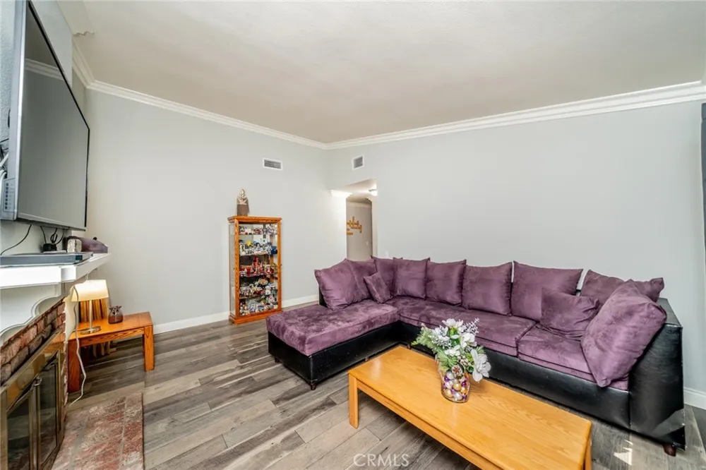 501 Glenn Place Ontario, CA 91764