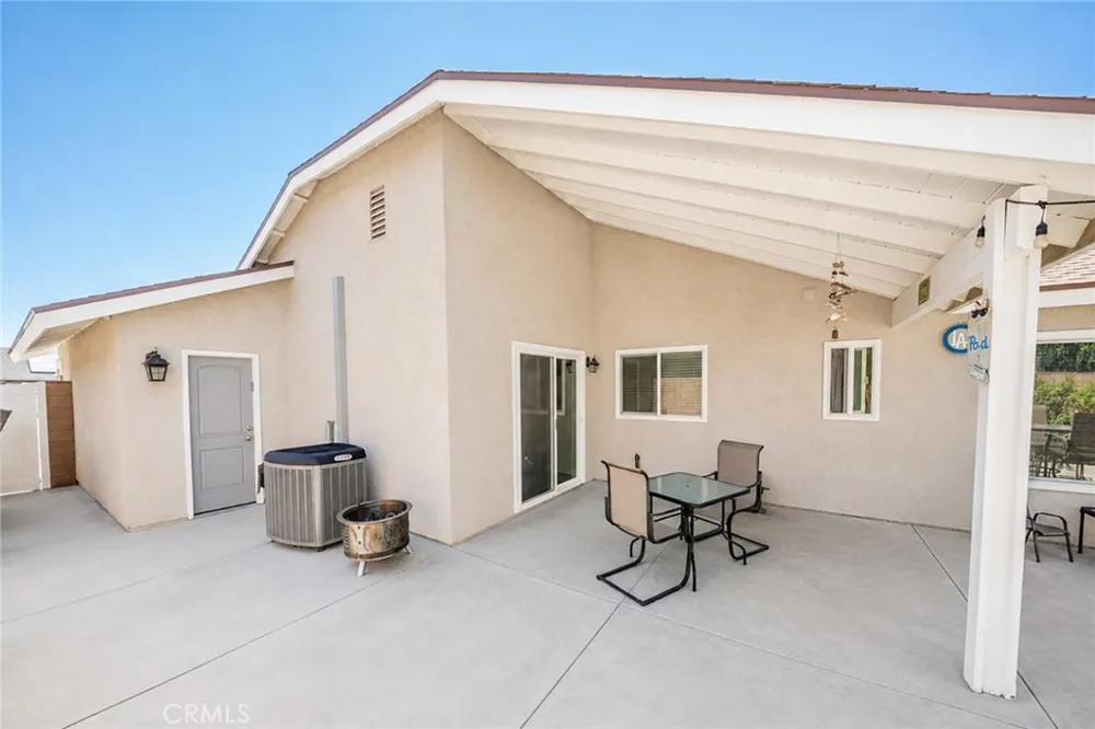 501 Glenn Place Ontario, CA 91764