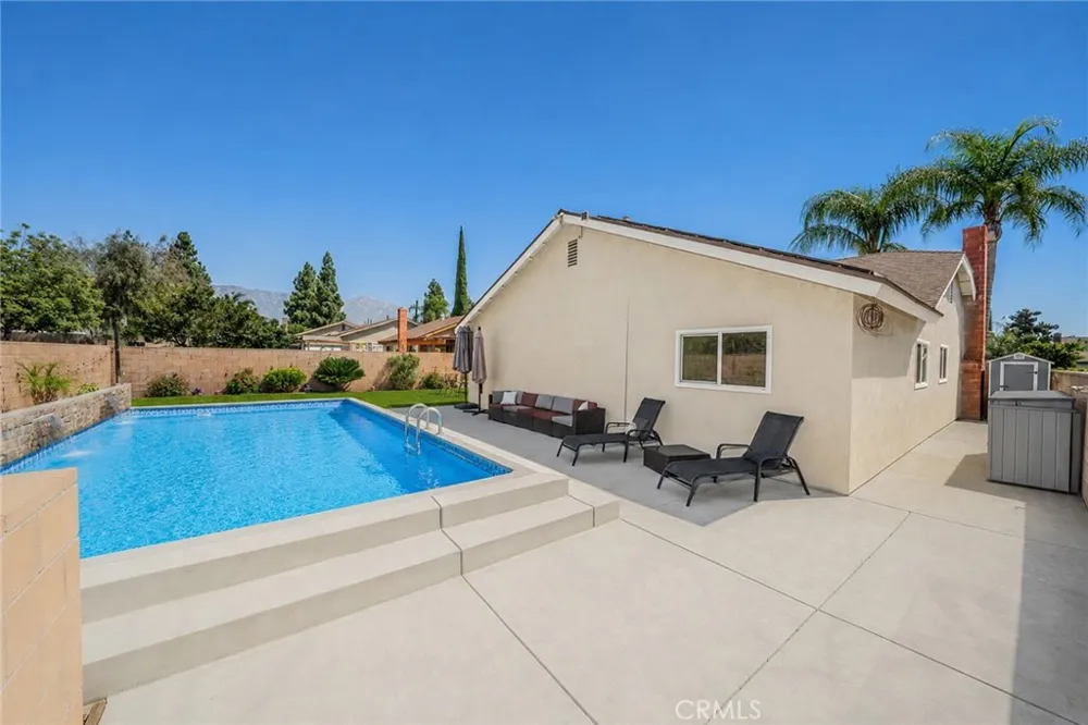 501 Glenn Place Ontario, CA 91764