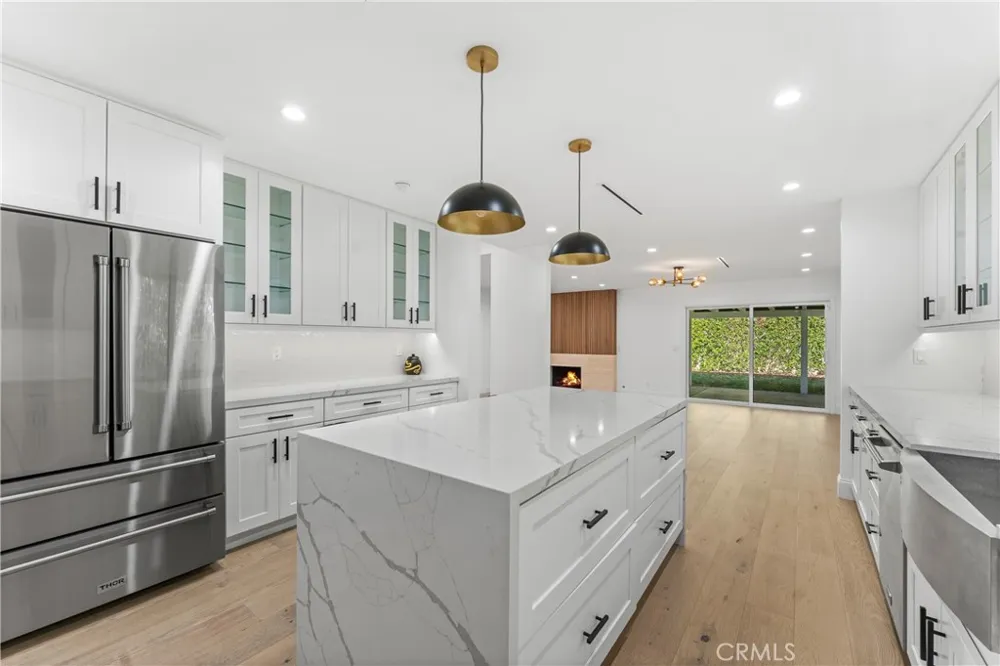 10960 Baton Rouge Northridge, CA 91326