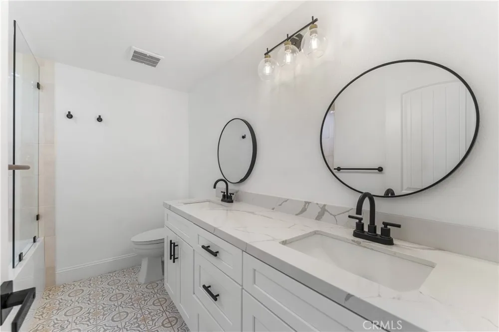 10960 Baton Rouge Northridge, CA 91326