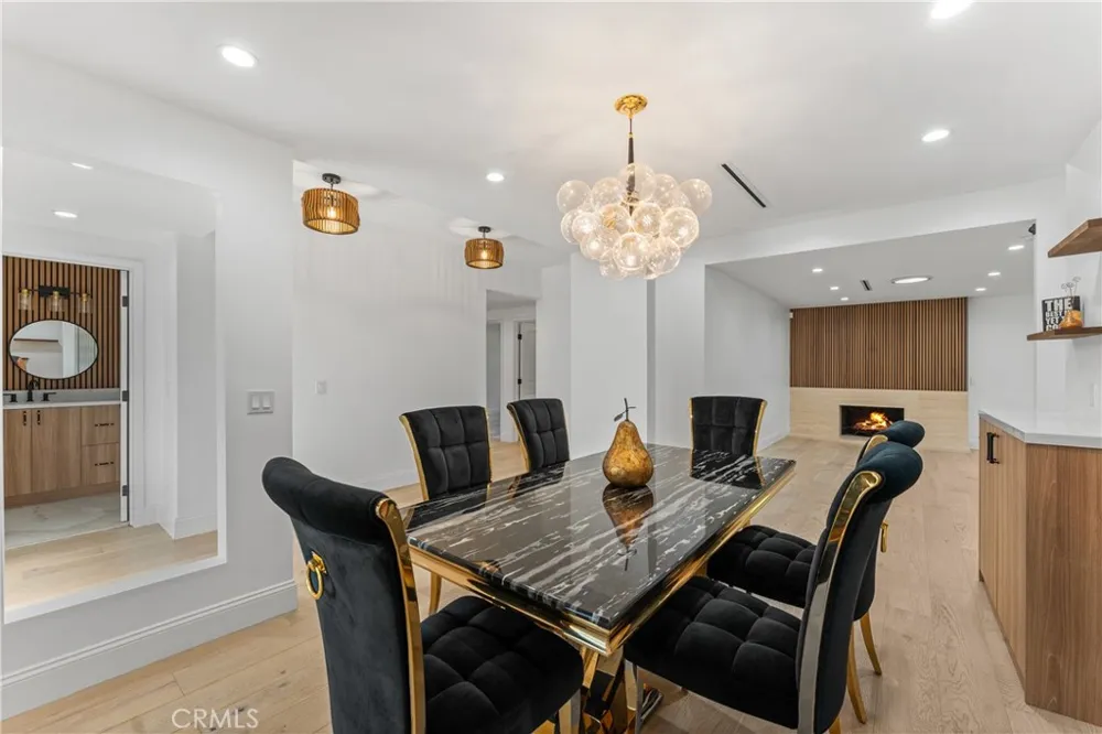 10960 Baton Rouge Northridge, CA 91326