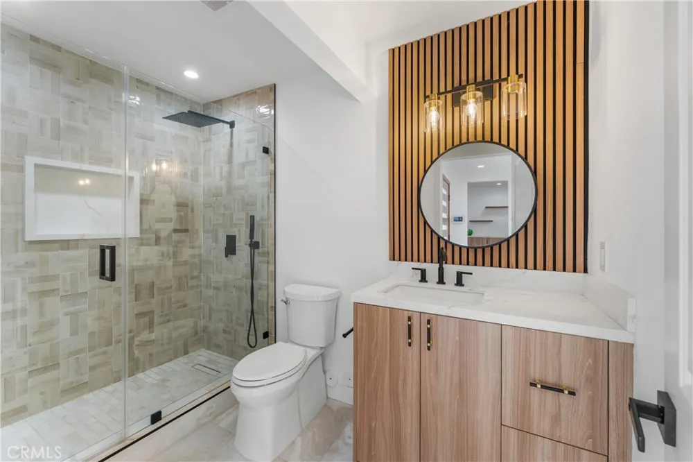 10960 Baton Rouge Northridge, CA 91326