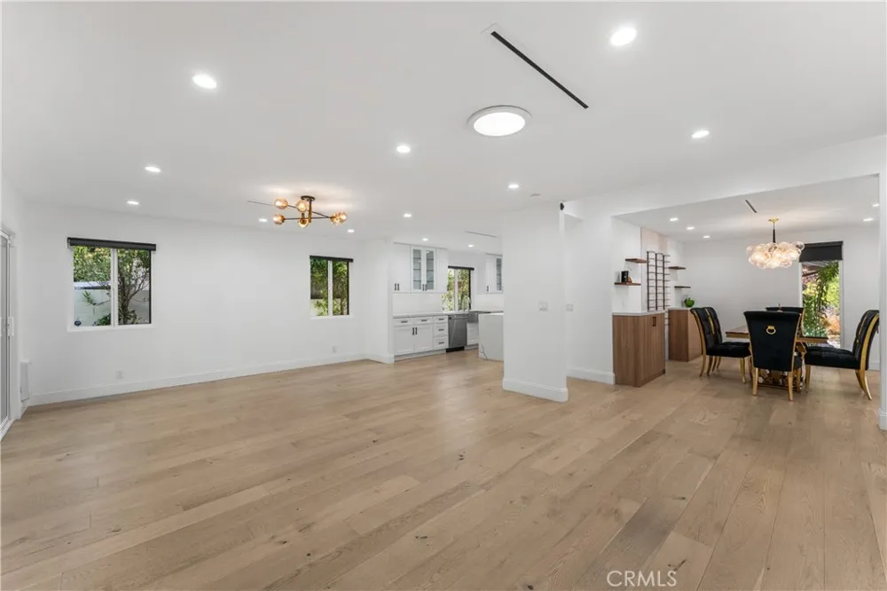 10960 Baton Rouge Northridge, CA 91326