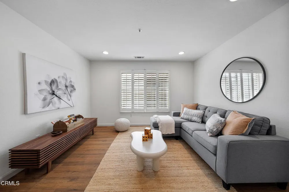752 W Walnut Avenue #D Monrovia, CA 91016