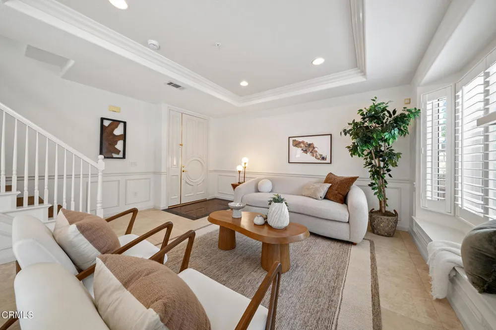 752 W Walnut Avenue #D Monrovia, CA 91016