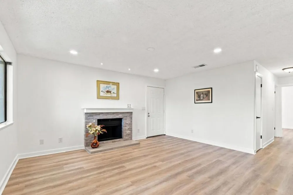 5699 Makati Circle #B San Jose, CA 95123