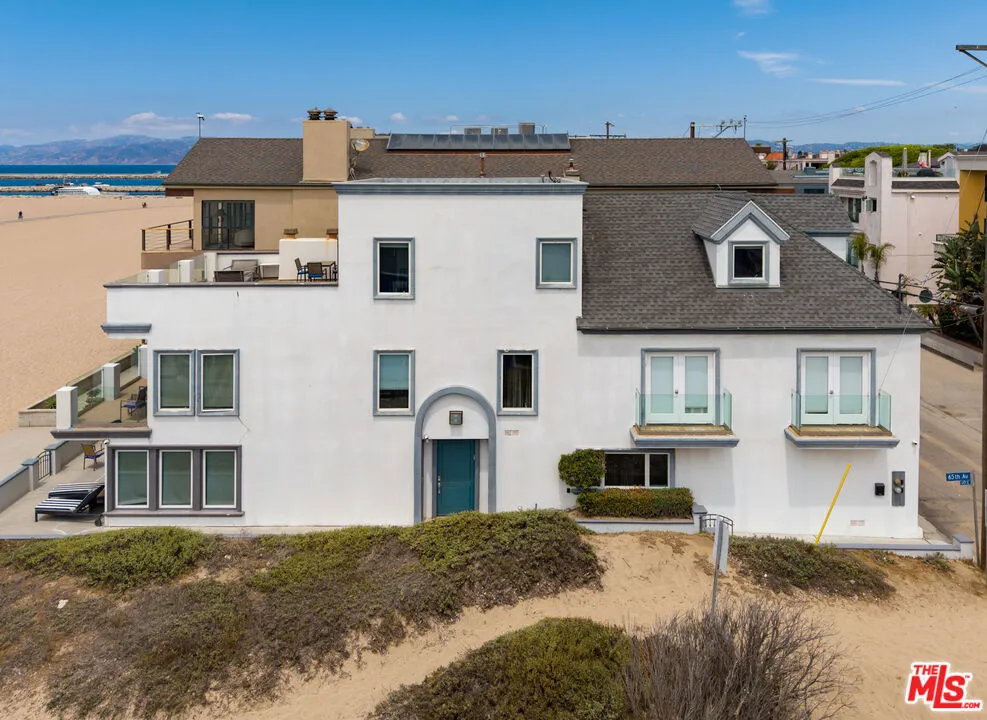 6419 Ocean Front Walk Playa del Rey, CA 90293