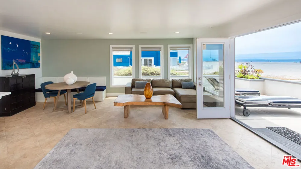 6419 Ocean Front Walk Playa del Rey, CA 90293