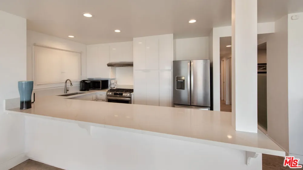 6419 Ocean Front Walk Playa del Rey, CA 90293
