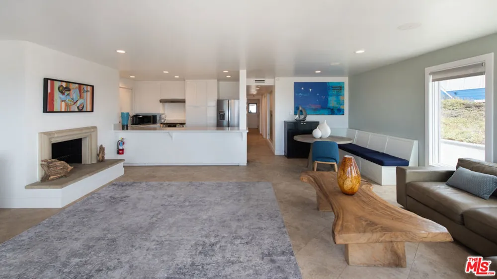 6419 Ocean Front Walk Playa del Rey, CA 90293