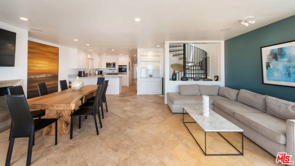 6419 Ocean Front Walk Playa del Rey, CA 90293