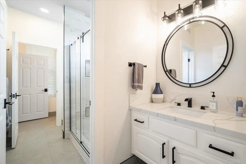 2507 Saffron Escondido, CA 92029