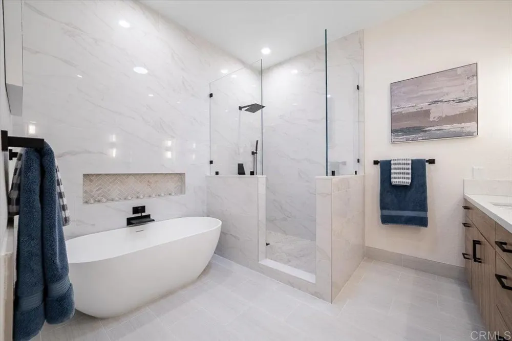 2507 Saffron Escondido, CA 92029