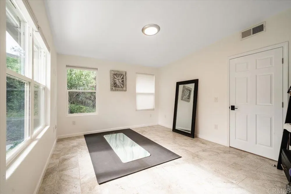 2507 Saffron Escondido, CA 92029