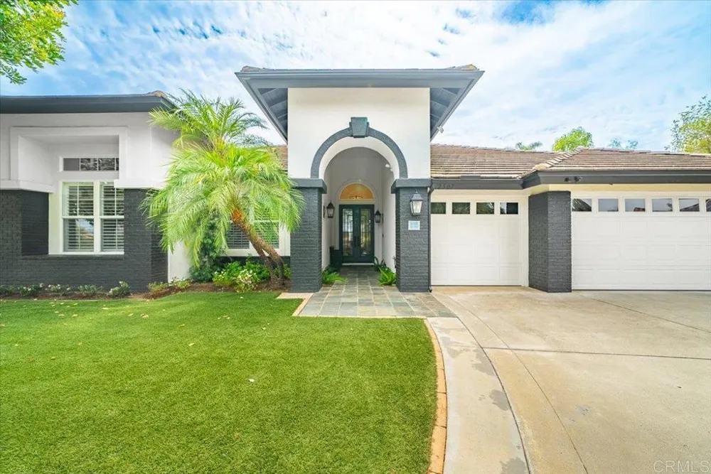 2507 Saffron Escondido, CA 92029