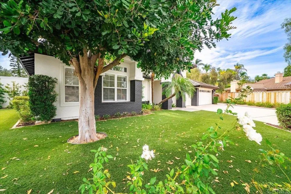2507 Saffron Escondido, CA 92029