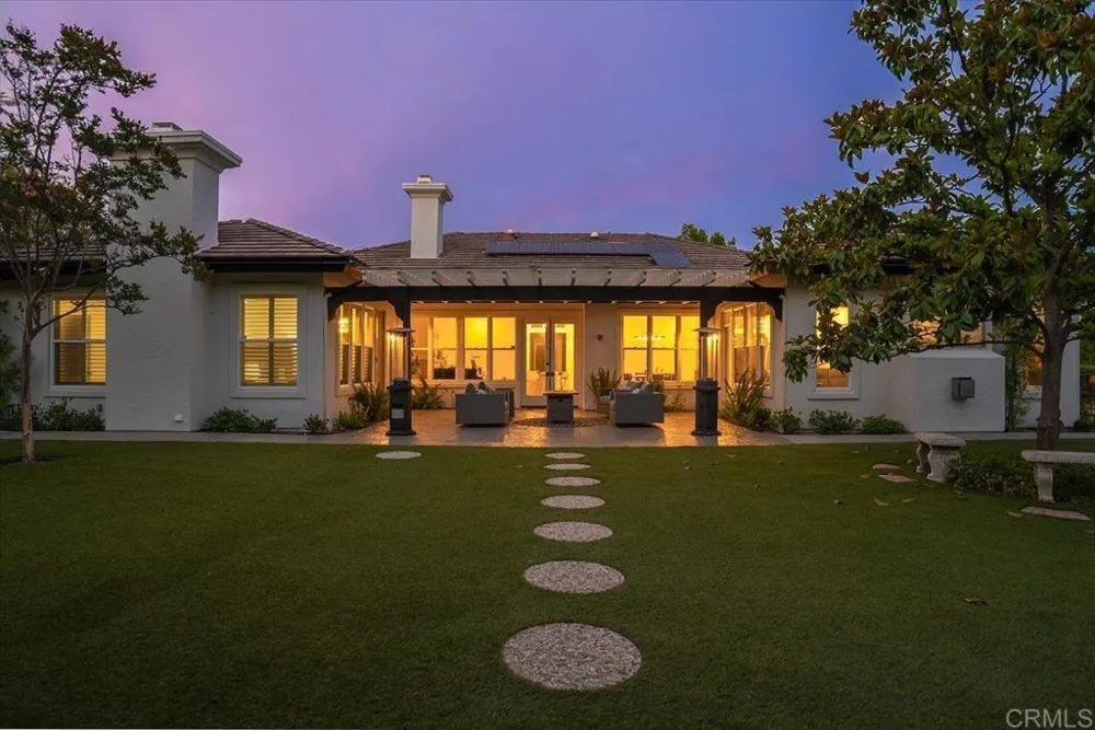 2507 Saffron Escondido, CA 92029