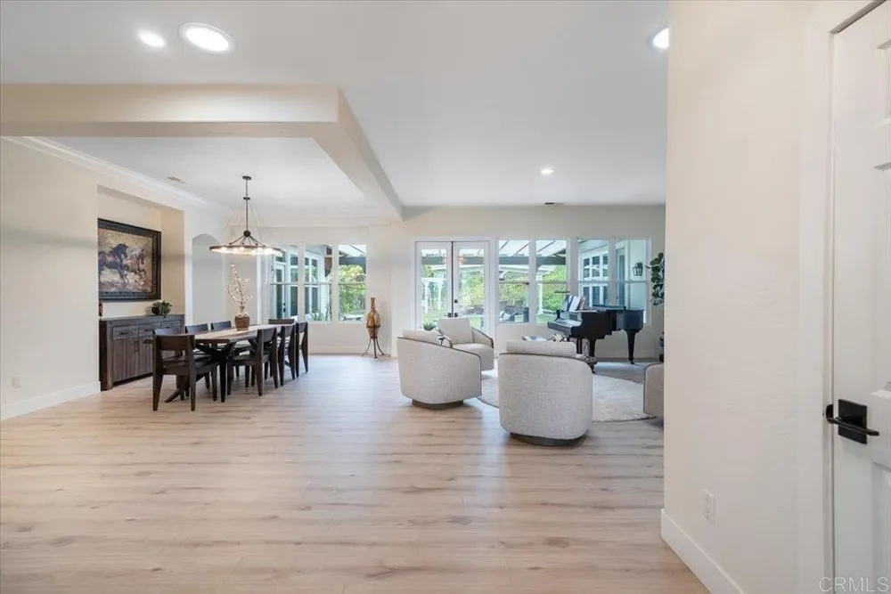 2507 Saffron Escondido, CA 92029