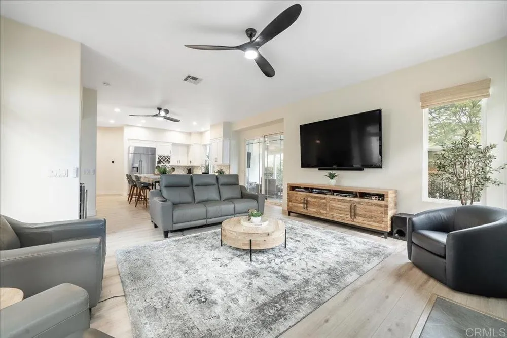 2507 Saffron Escondido, CA 92029