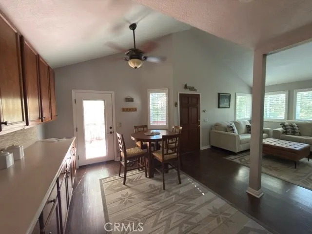 33519 Falling Leaf Drive Green Valley Lake, CA 92341