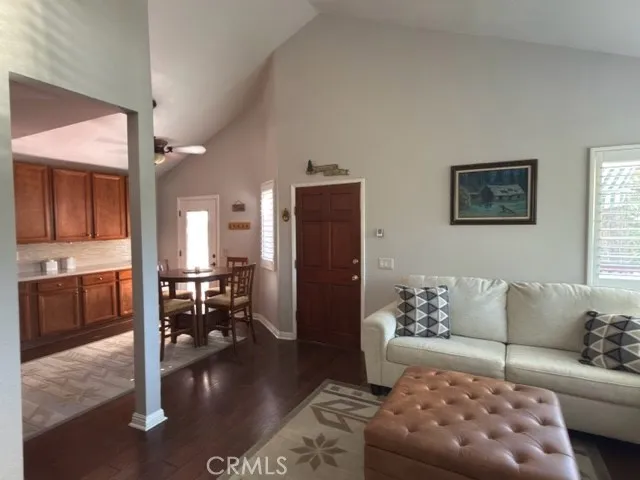 33519 Falling Leaf Drive Green Valley Lake, CA 92341