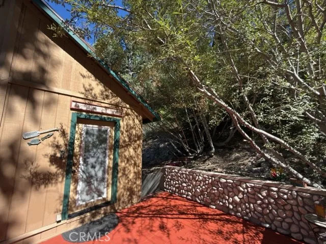 33519 Falling Leaf Drive Green Valley Lake, CA 92341
